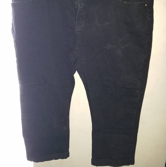 Diamonds Threads Size 20 Black Capris - Picture 1 of 3